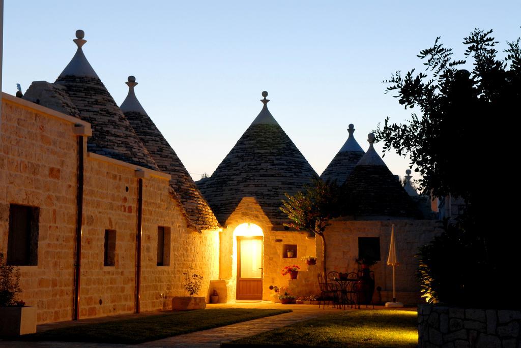 I Trulli Del Nonno Michele Guest House Alberobello Exterior photo