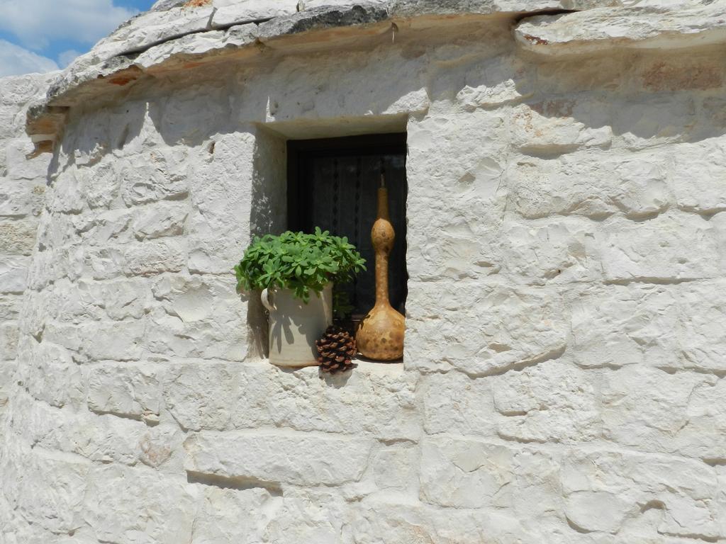 I Trulli Del Nonno Michele Guest House Alberobello Exterior photo