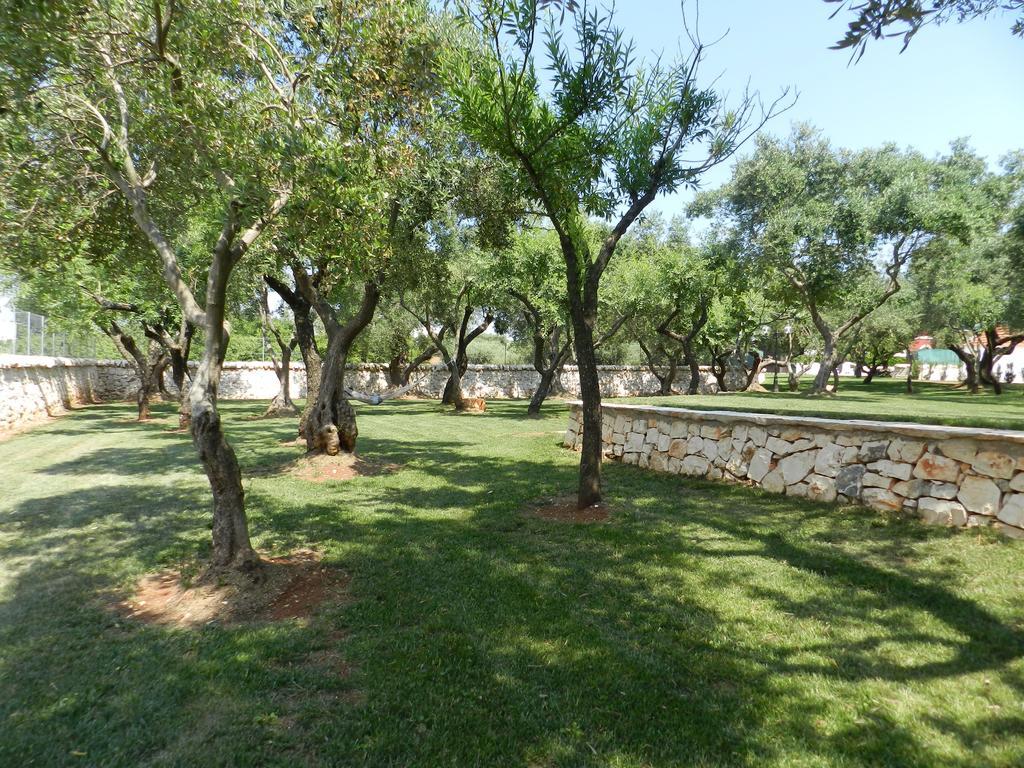 I Trulli Del Nonno Michele Guest House Alberobello Exterior photo