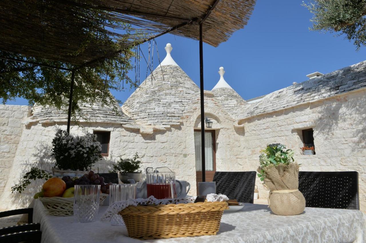 I Trulli Del Nonno Michele Guest House Alberobello Exterior photo