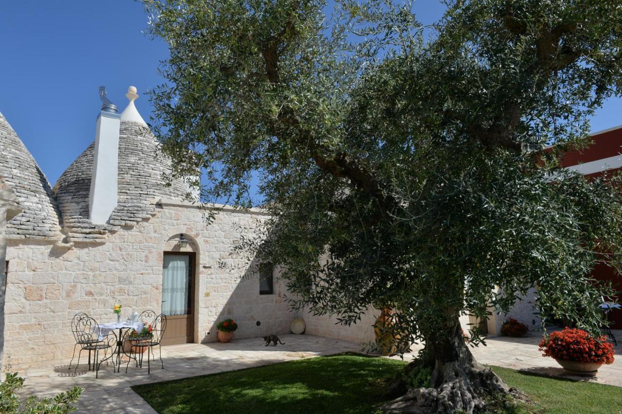 I Trulli Del Nonno Michele Guest House Alberobello Exterior photo